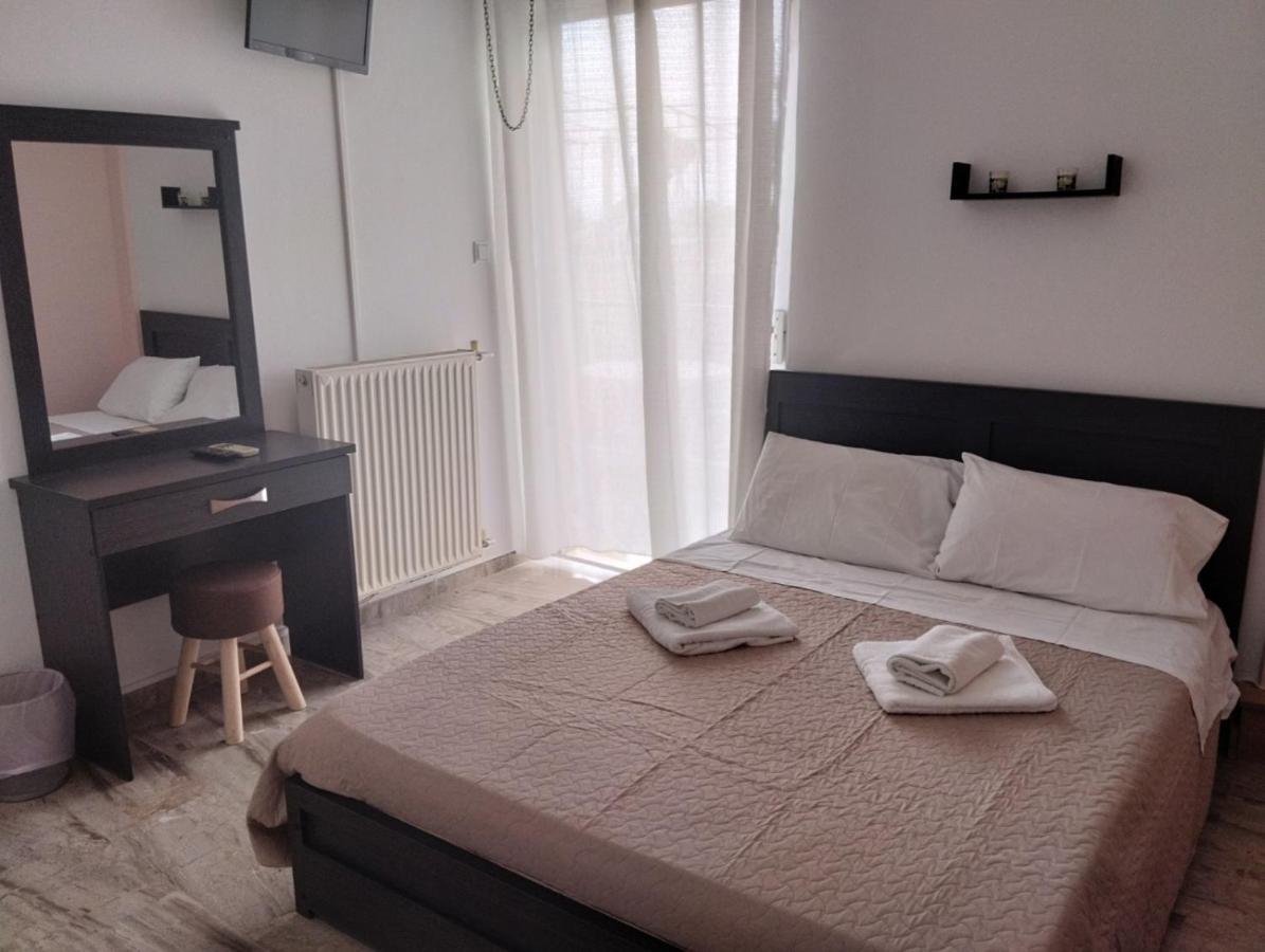 Katerina Apartments Kalamata Esterno foto