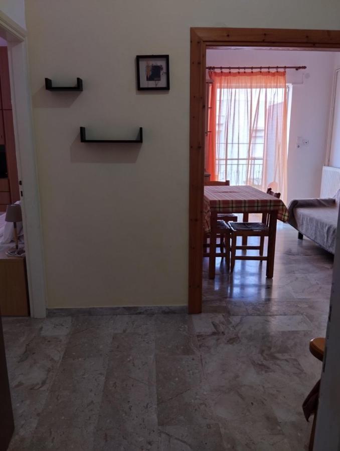 Katerina Apartments Kalamata Esterno foto