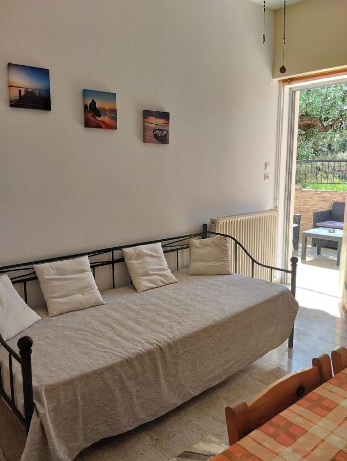 Katerina Apartments Kalamata Esterno foto