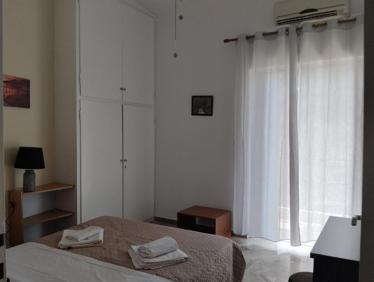 Katerina Apartments Kalamata Esterno foto