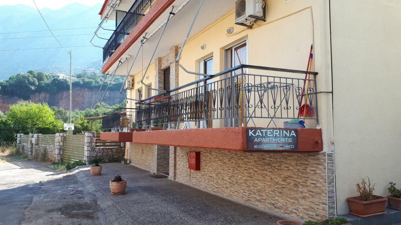 Katerina Apartments Kalamata Esterno foto